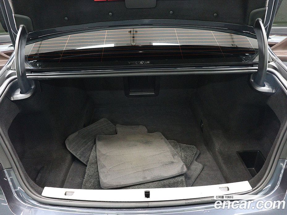 BMW 7-Series 730Ld xDrive Design Pure Excellence