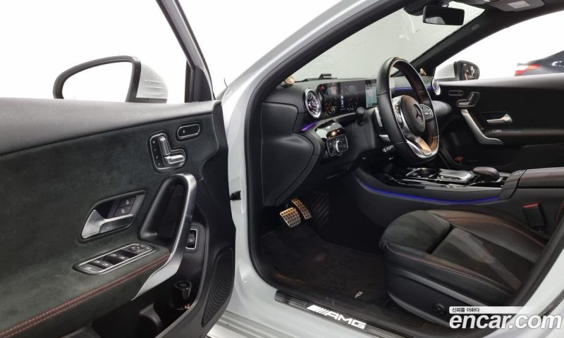 Mercedes Benz A-Class AMG A35 4MATIC Sedan