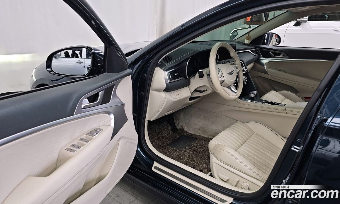 Genesis G70 Gasoline 2.0T 2WD