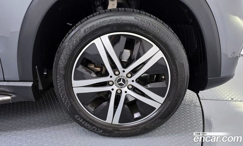 Mercedes Benz GLE-Class GLE300d 4MATIC