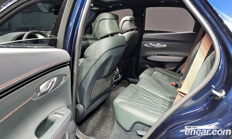 Genesis GV70 2.5T Gasoline 2WD