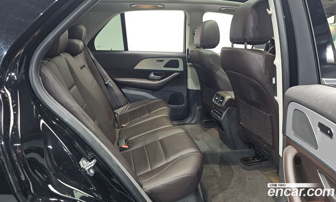 Mercedes Benz GLE-Class GLE300d 4MATIC