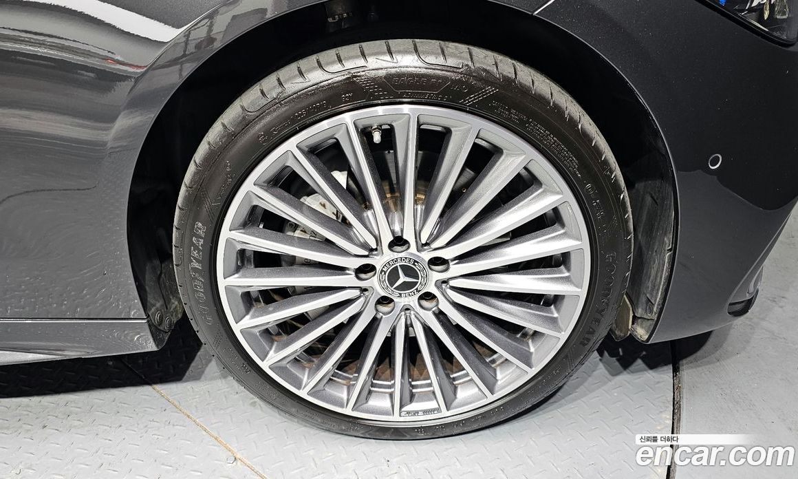 Mercedes Benz C-Class C300 AMG Line