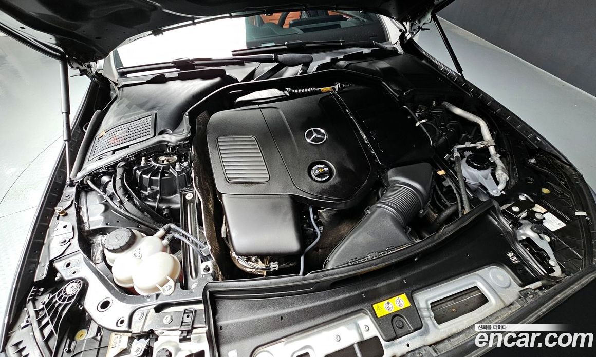 Mercedes Benz C-Class C300 AMG Line