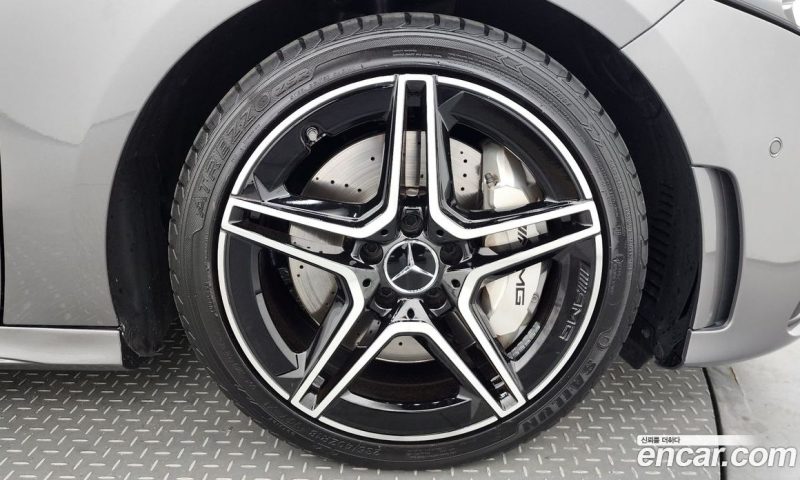 Mercedes Benz A-Class AMG A35 4MATIC Sedan
