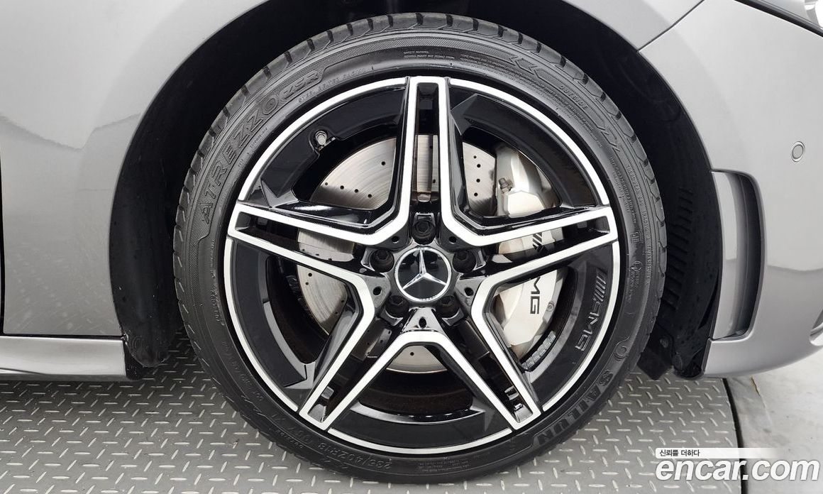 Mercedes Benz A-Class AMG A35 4MATIC Sedan