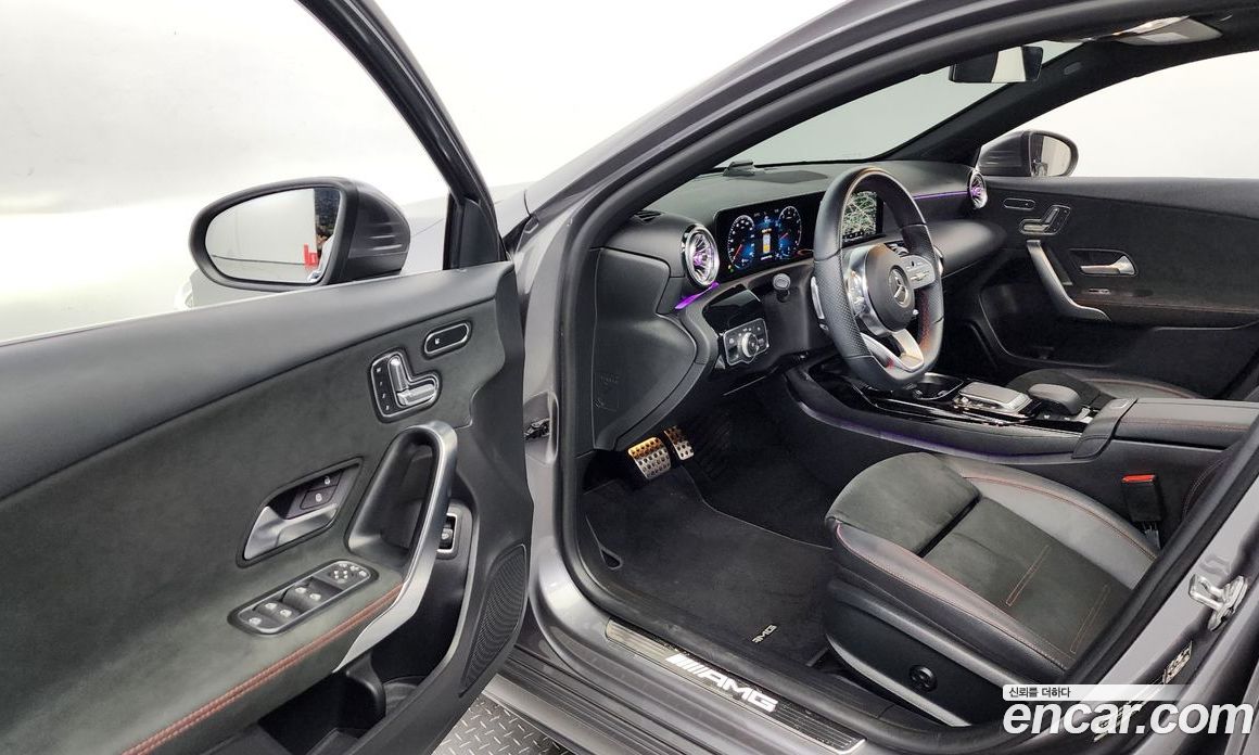 Mercedes Benz A-Class AMG A35 4MATIC Sedan