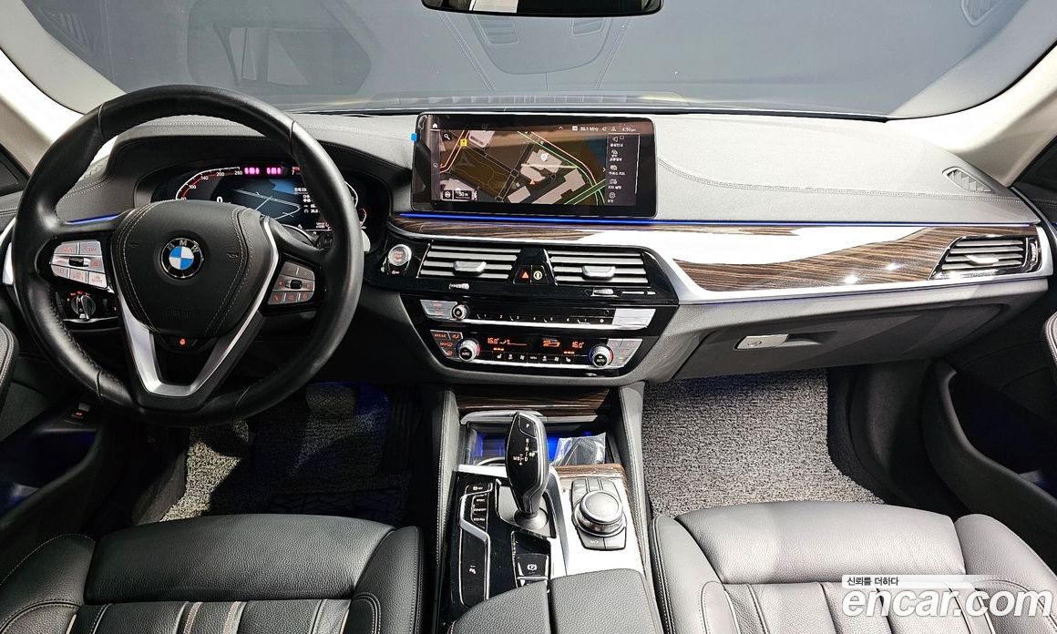 BMW 5-Series i520 Luxury