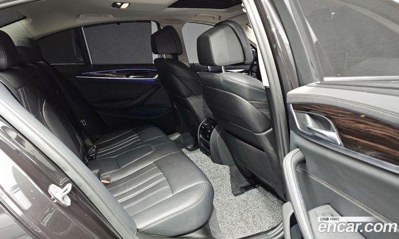 BMW 5-Series i520 Luxury