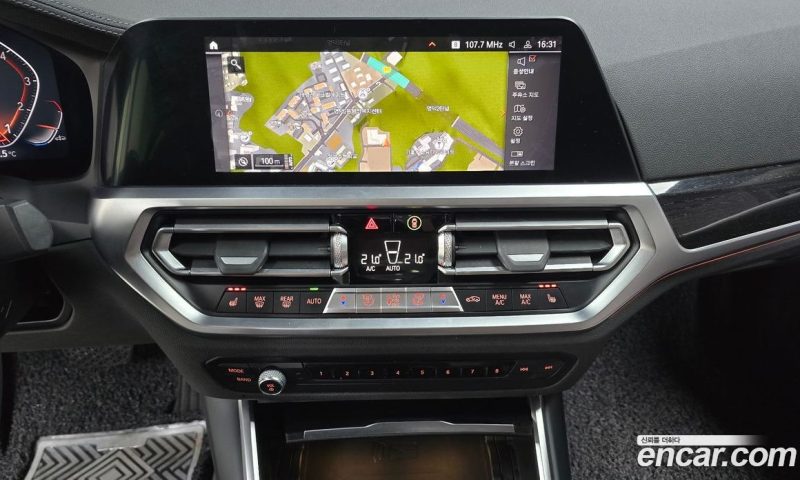 BMW 3-Series i320 Luxury