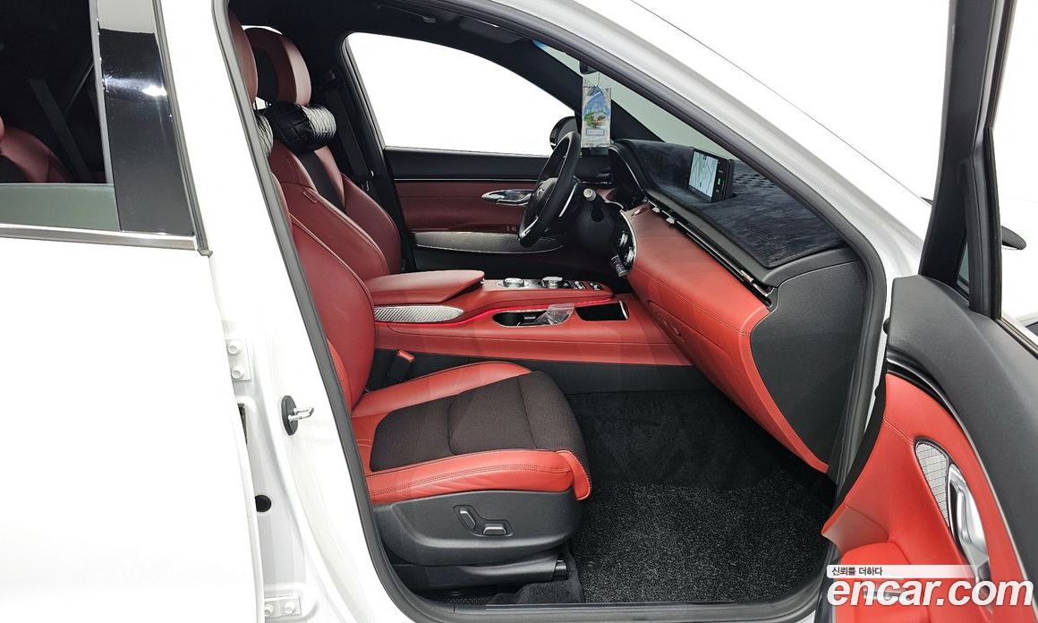 Genesis GV70 2.5T Gasoline AWD