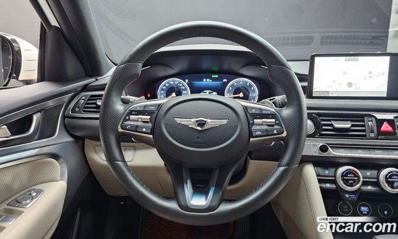 Genesis G70 Gasoline 2.0T 2WD