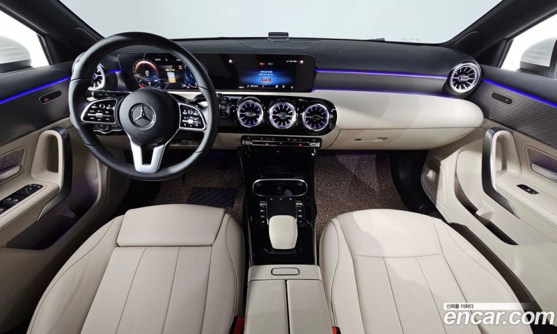 Mercedes Benz A-Class A220 Hatchback