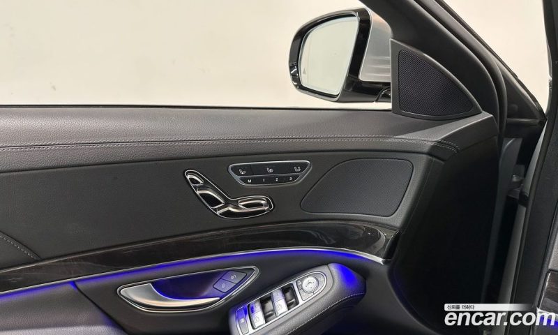 Mercedes Benz S-Class S350 D 4MATIC AMG Line