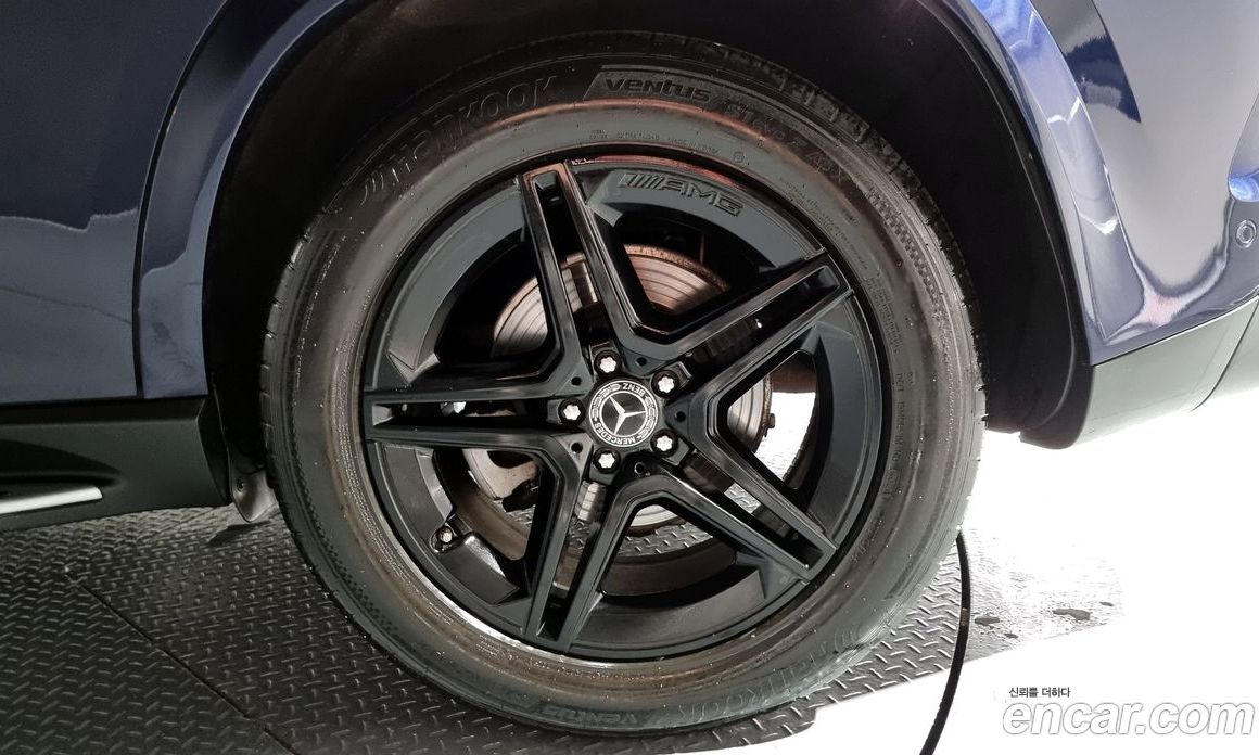 Mercedes Benz GLE-Class GLE300d 4MATIC