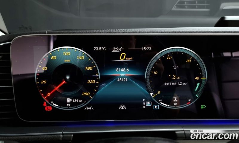 Mercedes Benz GLE-Class GLE300d 4MATIC