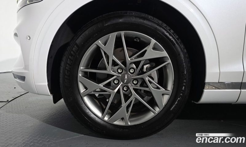 Genesis GV70 2.5T Gasoline 2WD