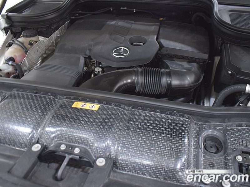 Mercedes Benz GLE-Class GLE300d 4MATIC