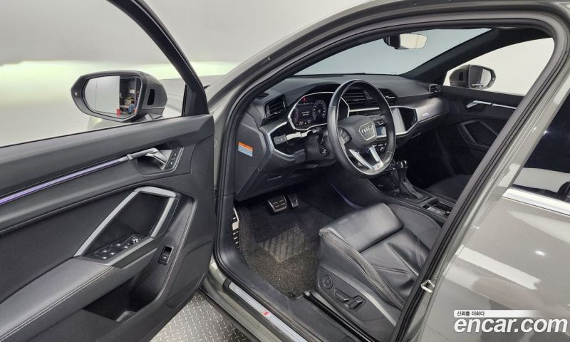 Audi Q3 35 TDI Premium Sportback