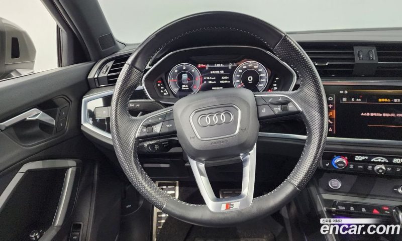 Audi Q3 35 TDI Premium Sportback