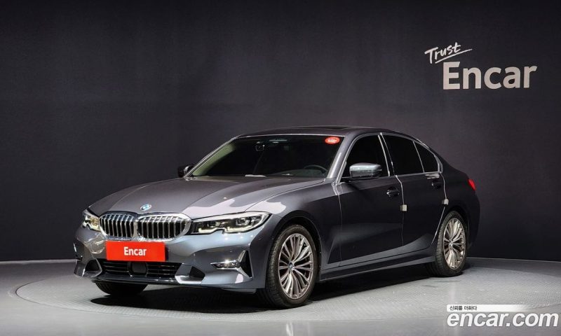 BMW 3-Series i320 Luxury