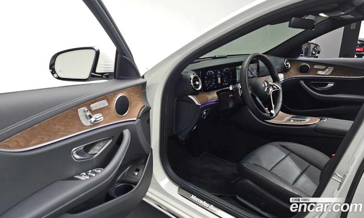 Mercedes Benz E-Class E250 Exclusive