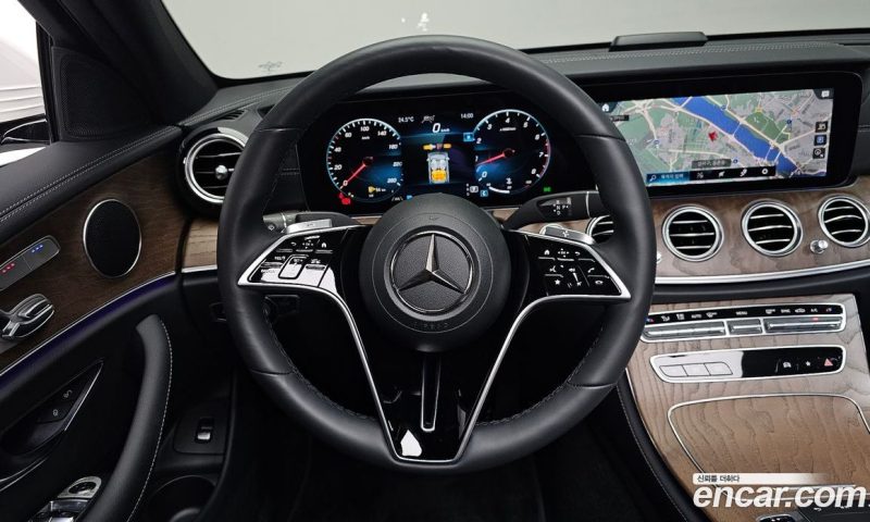 Mercedes Benz E-Class E250 Exclusive