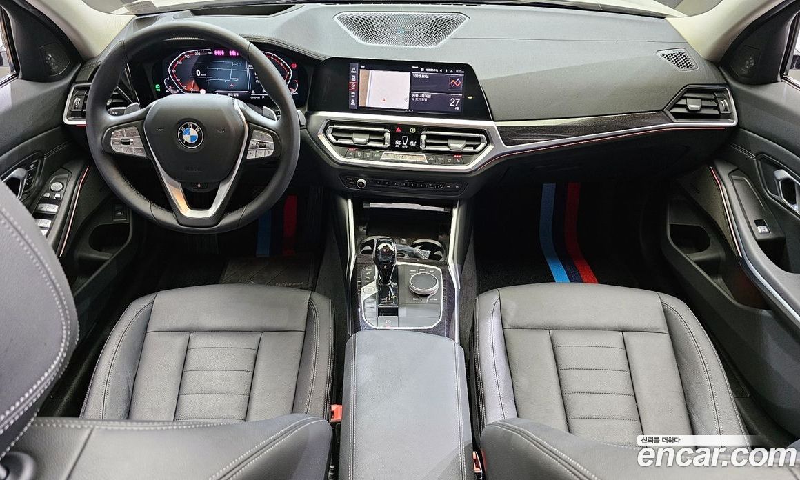 BMW 3-Series i320 Touring Luxury