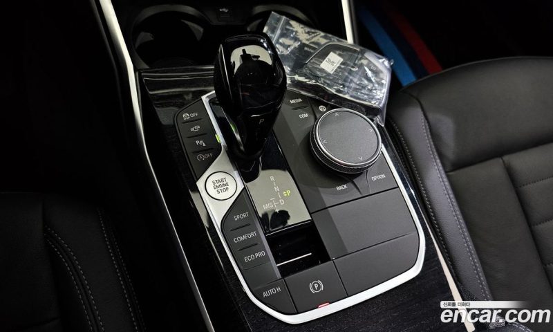 BMW 3-Series i320 Touring Luxury