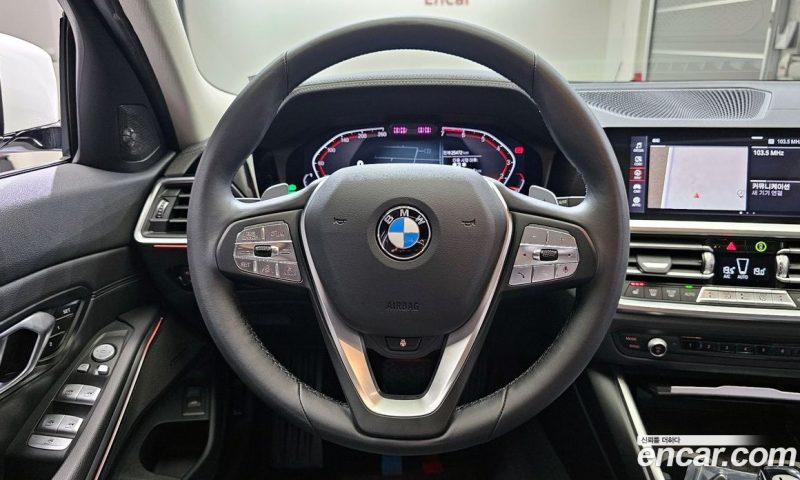BMW 3-Series i320 Touring Luxury