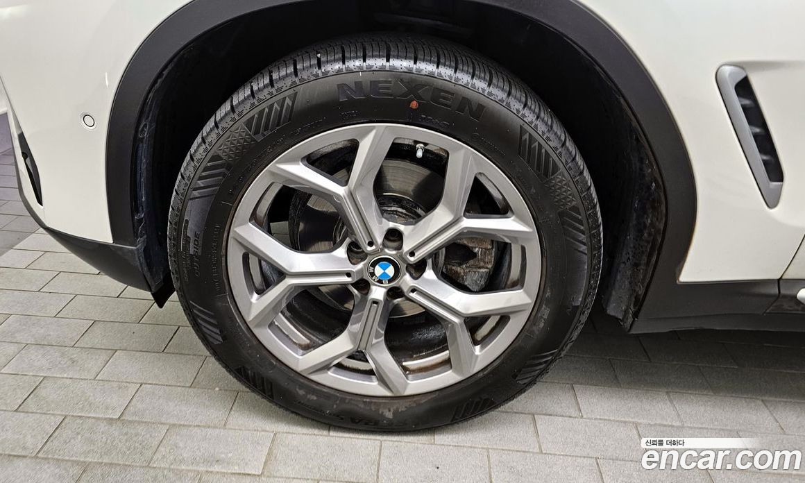 BMW X3 xDrive i20