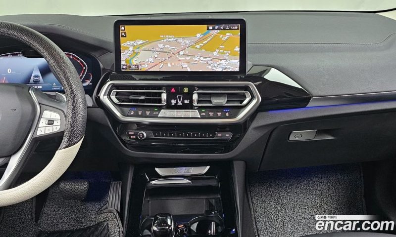 BMW X3 xDrive i20