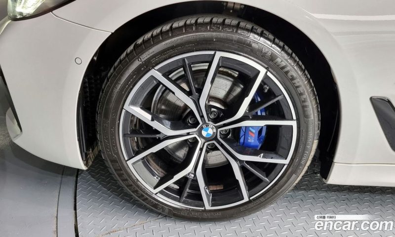 BMW 5-Series i530 M Sport Package