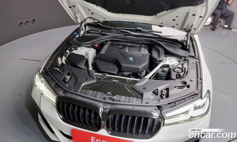 BMW 5-Series i530 M Sport Package