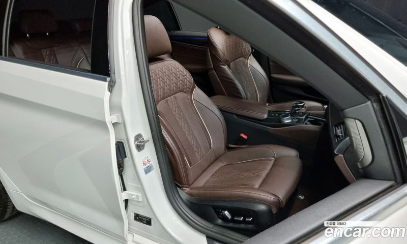 BMW 5-Series i530 M Sport Package
