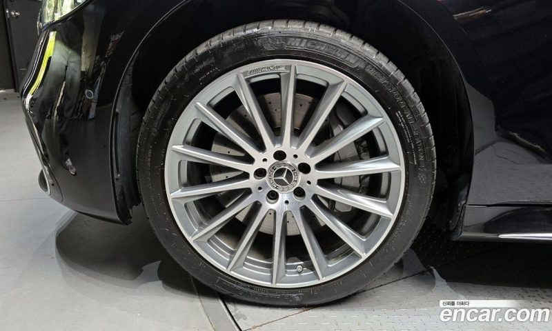 Mercedes Benz S-Class S500L 4MATIC