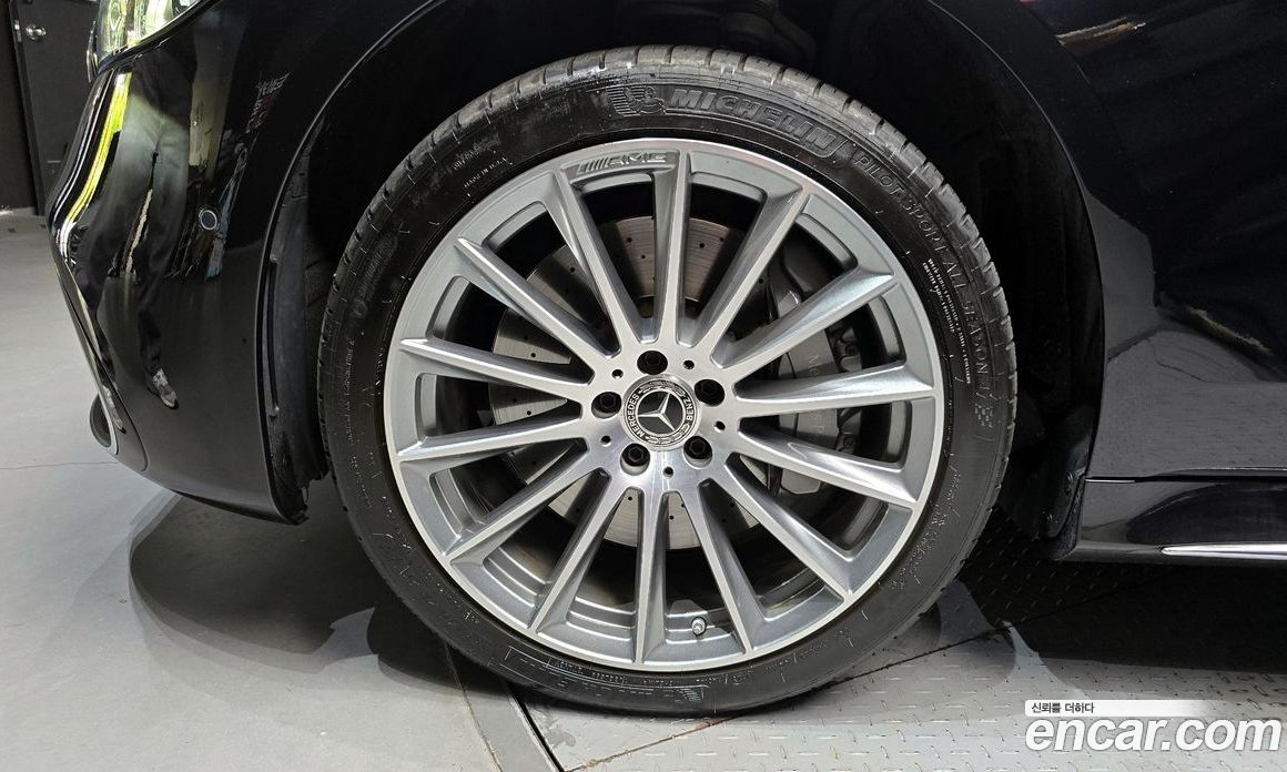Mercedes Benz S-Class S500L 4MATIC