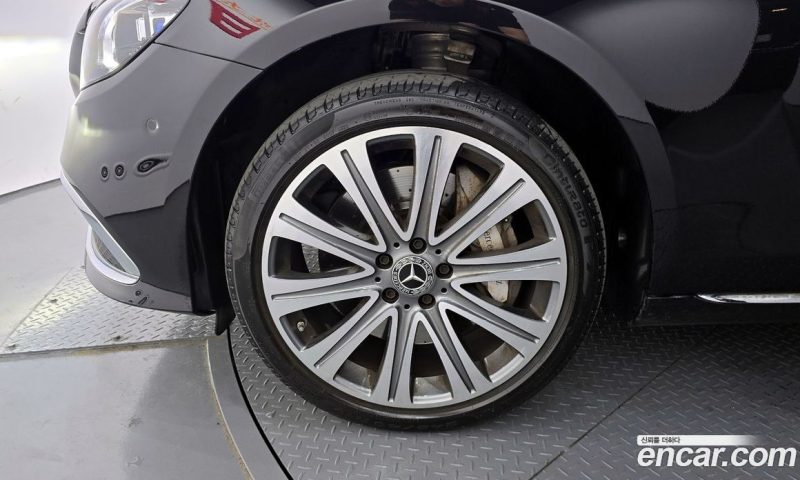 Mercedes Benz E-Class E450 4MATIC Exclusive