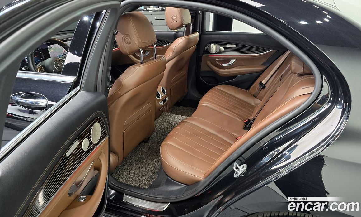 Mercedes Benz E-Class E450 4MATIC Exclusive