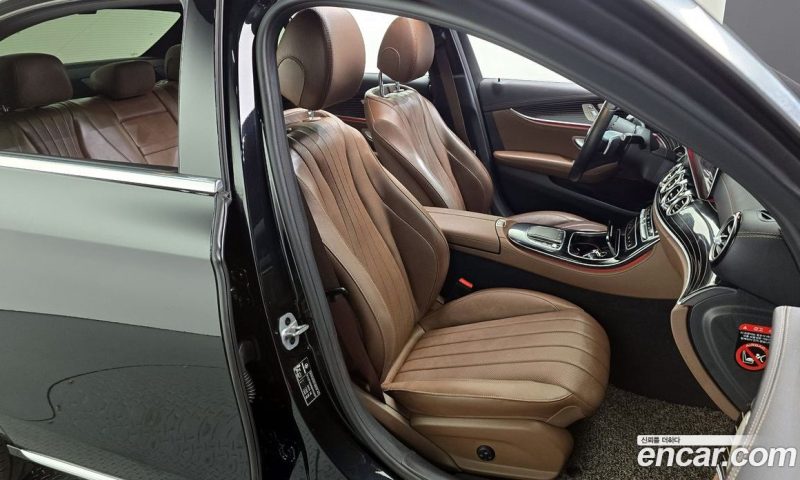 Mercedes Benz E-Class E450 4MATIC Exclusive