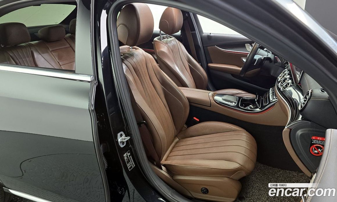 Mercedes Benz E-Class E450 4MATIC Exclusive