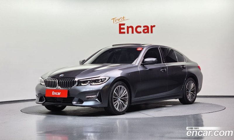 BMW 3-Series i320 Luxury
