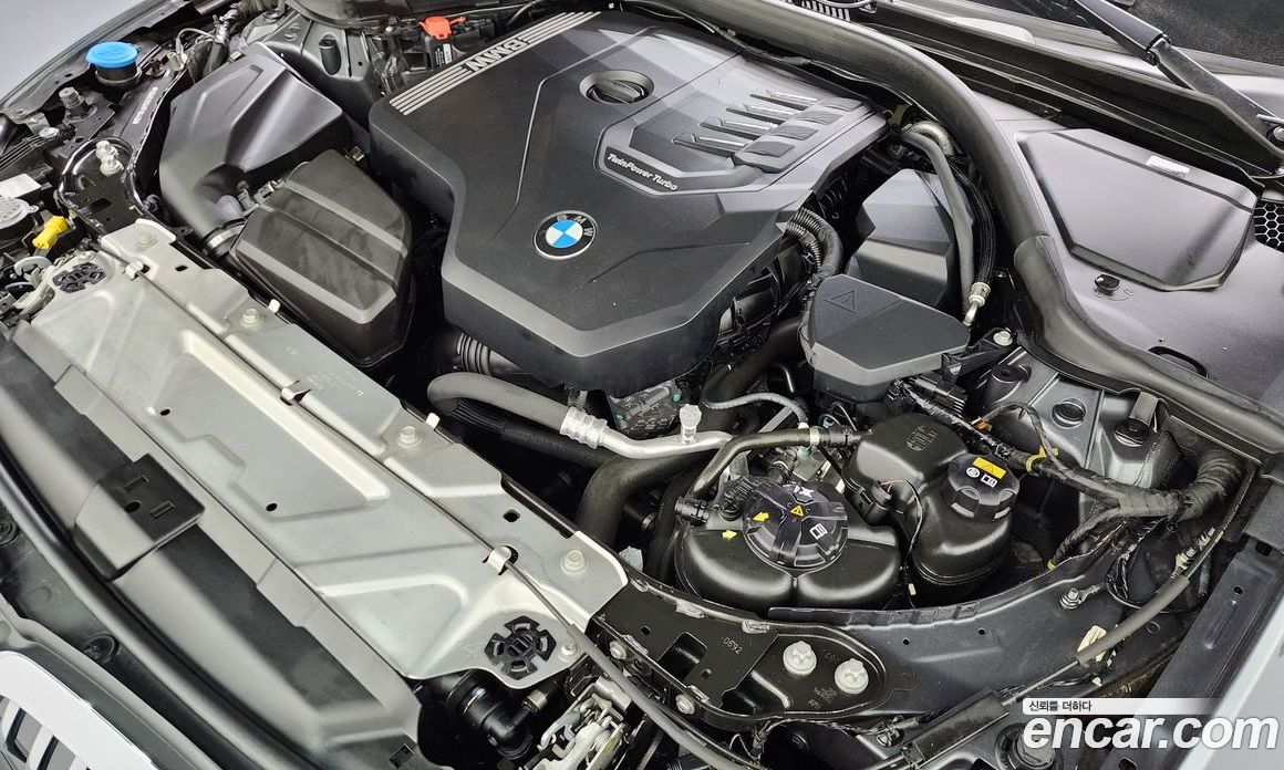 BMW 3-Series i320 Luxury