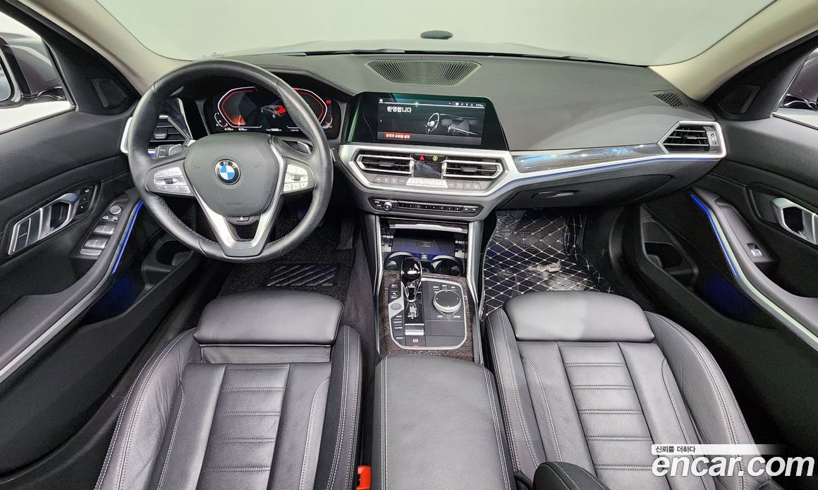 BMW 3-Series i320 Luxury