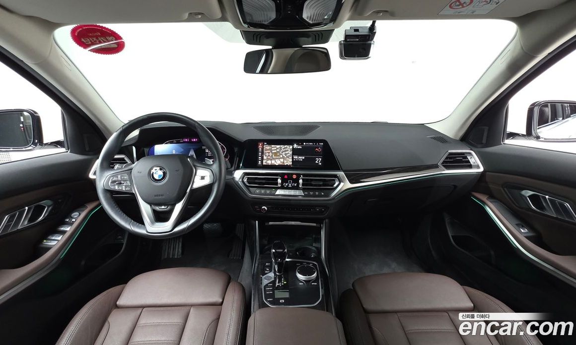 BMW 3-Series i320 Luxury