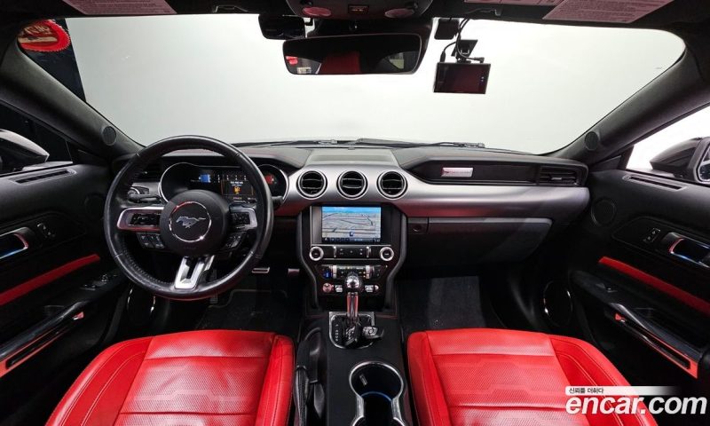 Ford Mustang Coupe