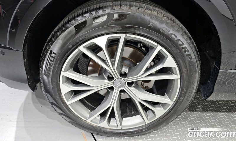 Audi Q8 50 TDI Quattro Premium