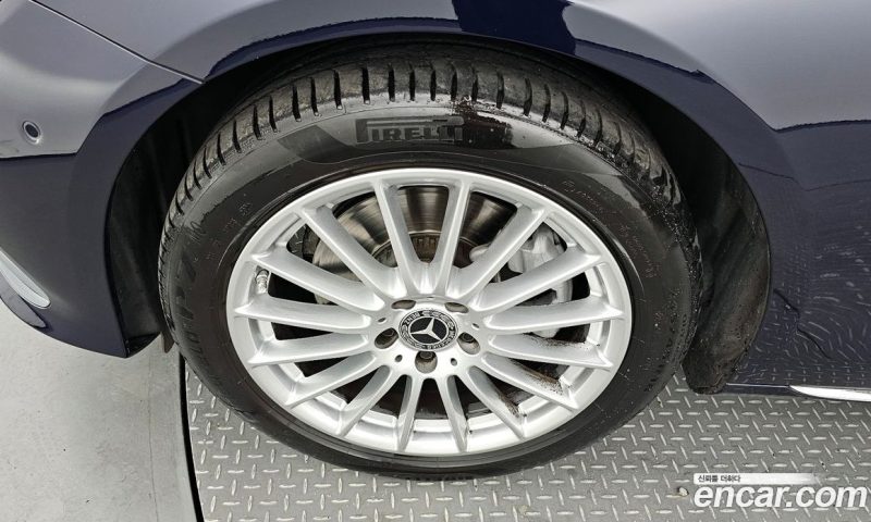 Mercedes Benz E-Class E250 Exclusive