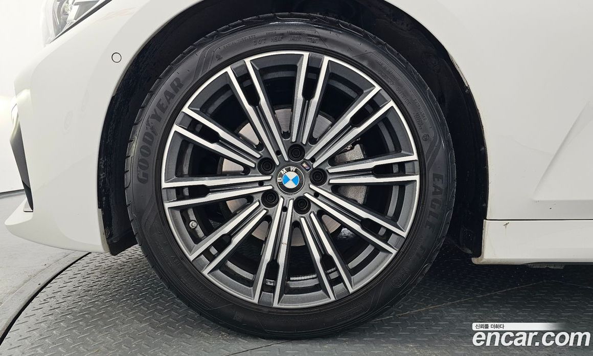 BMW 3-Series i320 M Sport