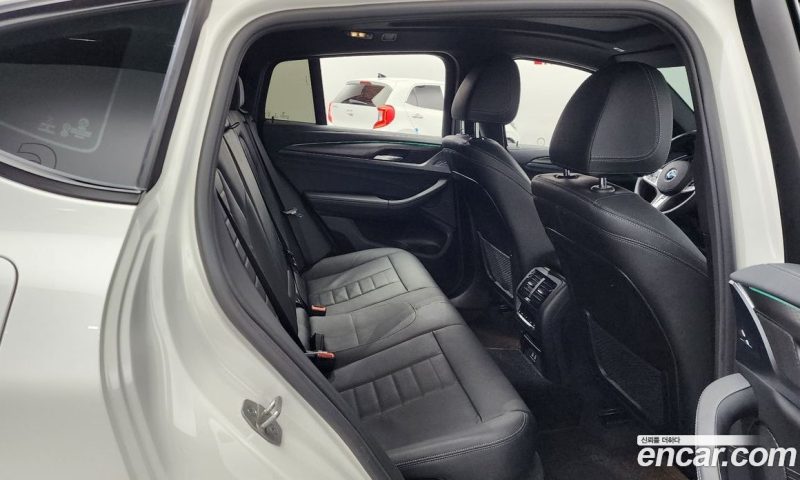 BMW X4 xDrive20i M Sports X Onlile Exclusive Edition